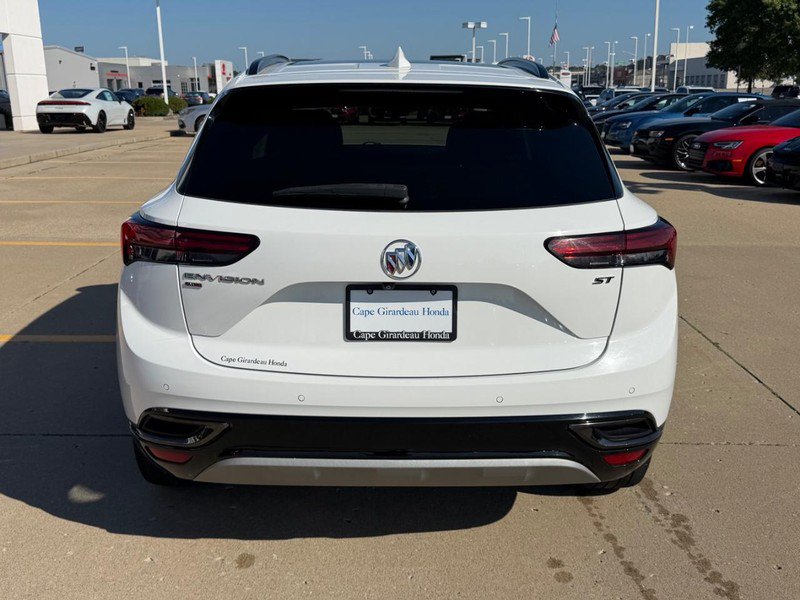 Used 2023 Buick Envision Essence w/ Sport Touring Package AWD/4WD image 3