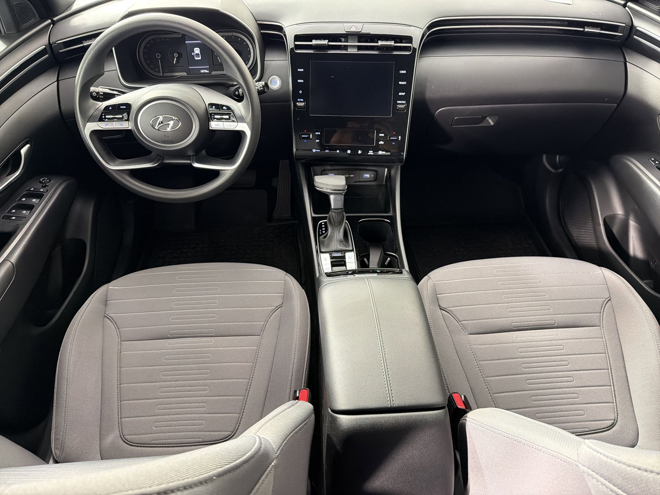 Used 2024 Hyundai Santa Cruz SEL image 16