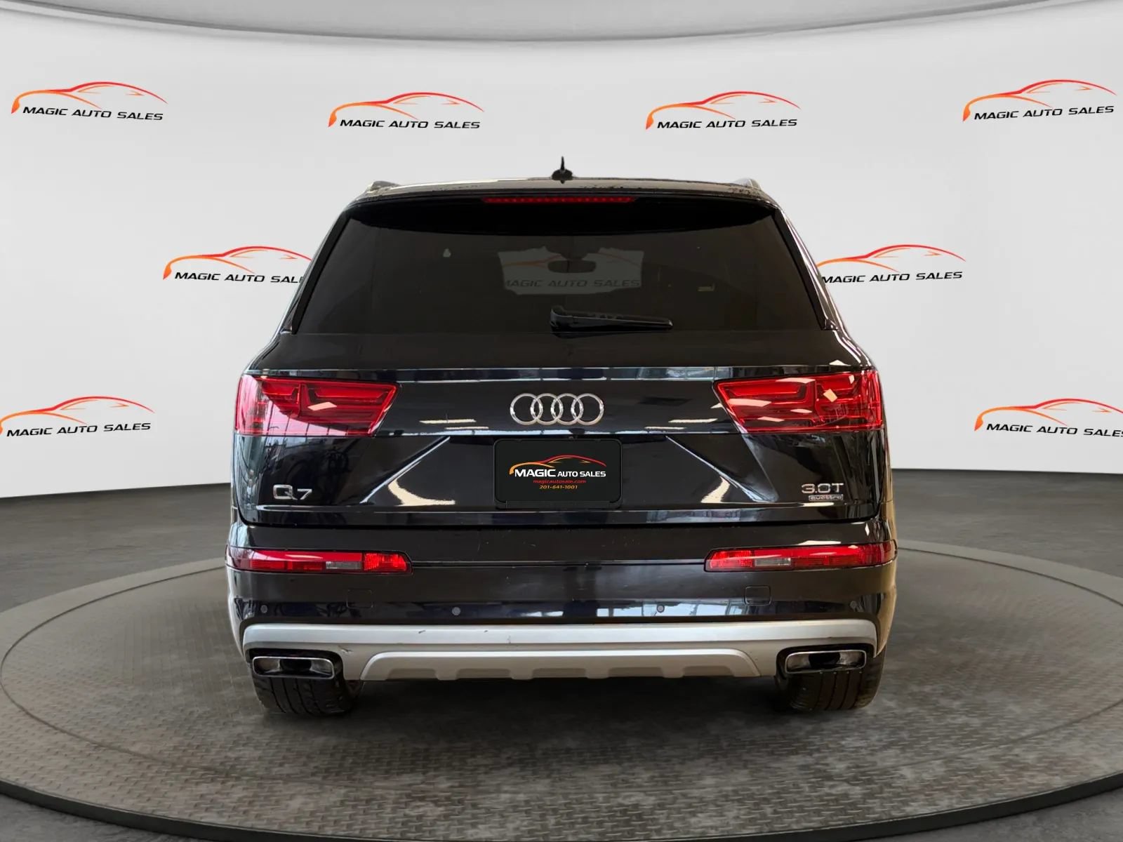 Used 2017 Audi Q7 3.0T Premium Plus AWD/4WD image 9