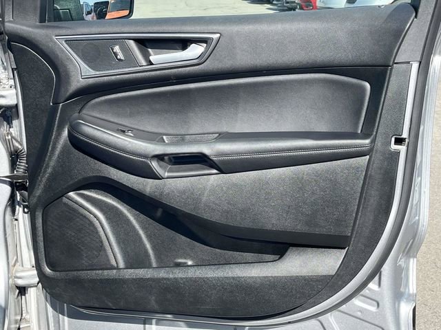 Used 2024 Ford Edge SE image 25