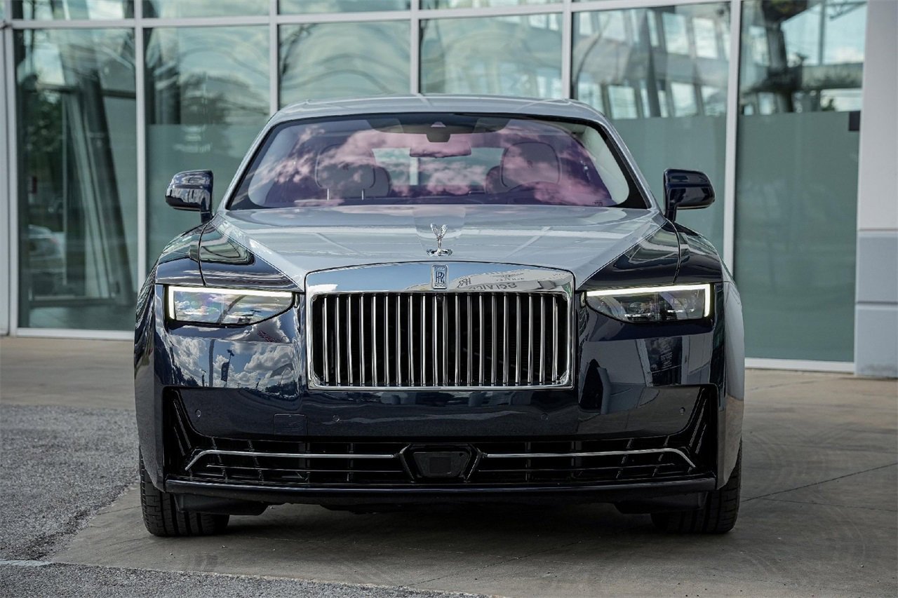 New 2025 Rolls-Royce Ghost image 7