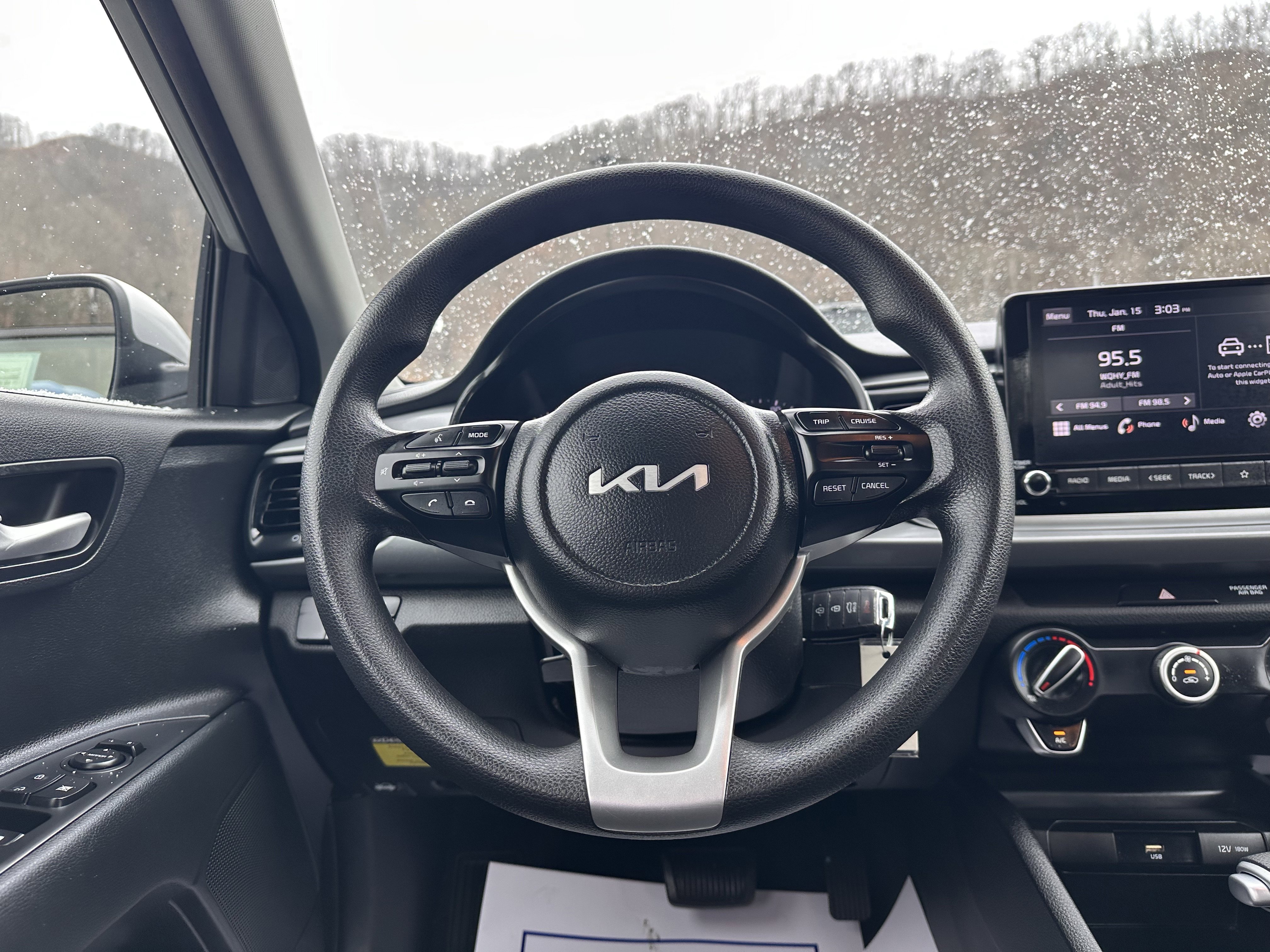 Used 2022 Kia Rio S image 7