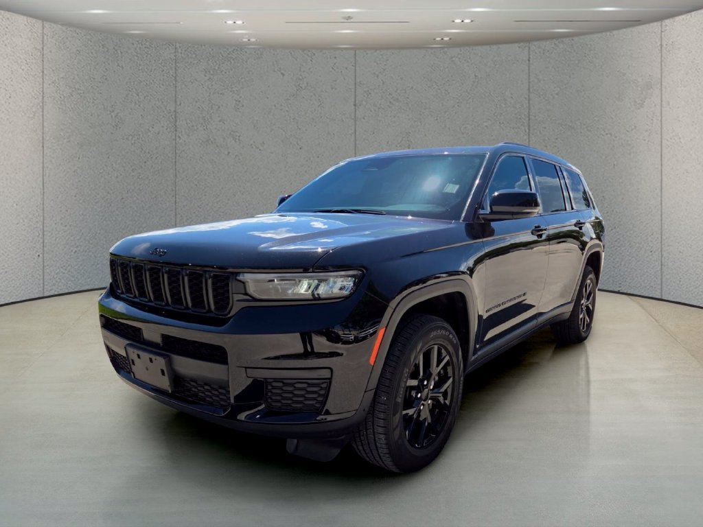 Certified 2024 Jeep Grand Cherokee L Altitude AWD/4WD image 11