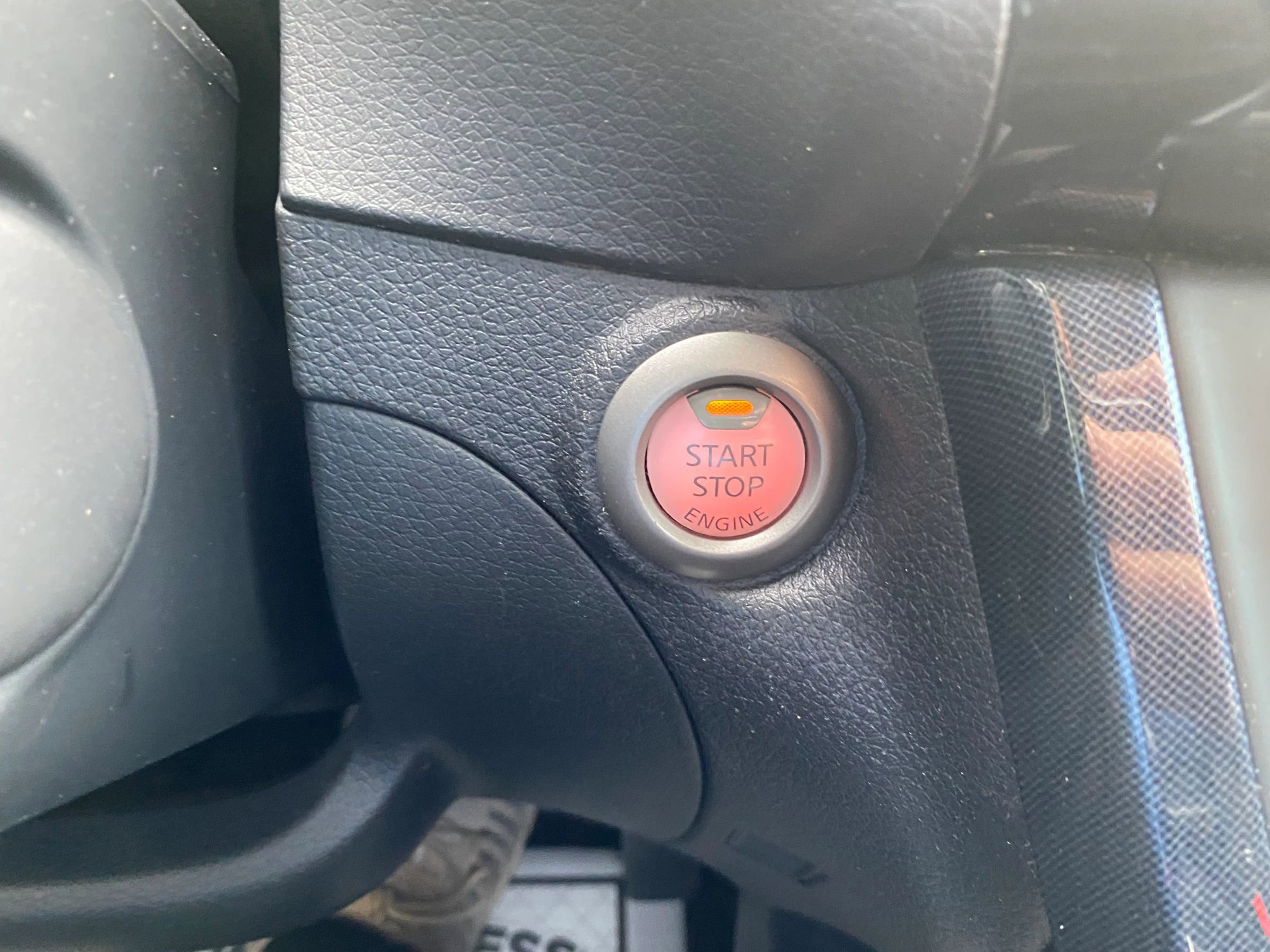 Used 2018 Nissan Sentra SR w/ SR Midnight Edition Package image 23