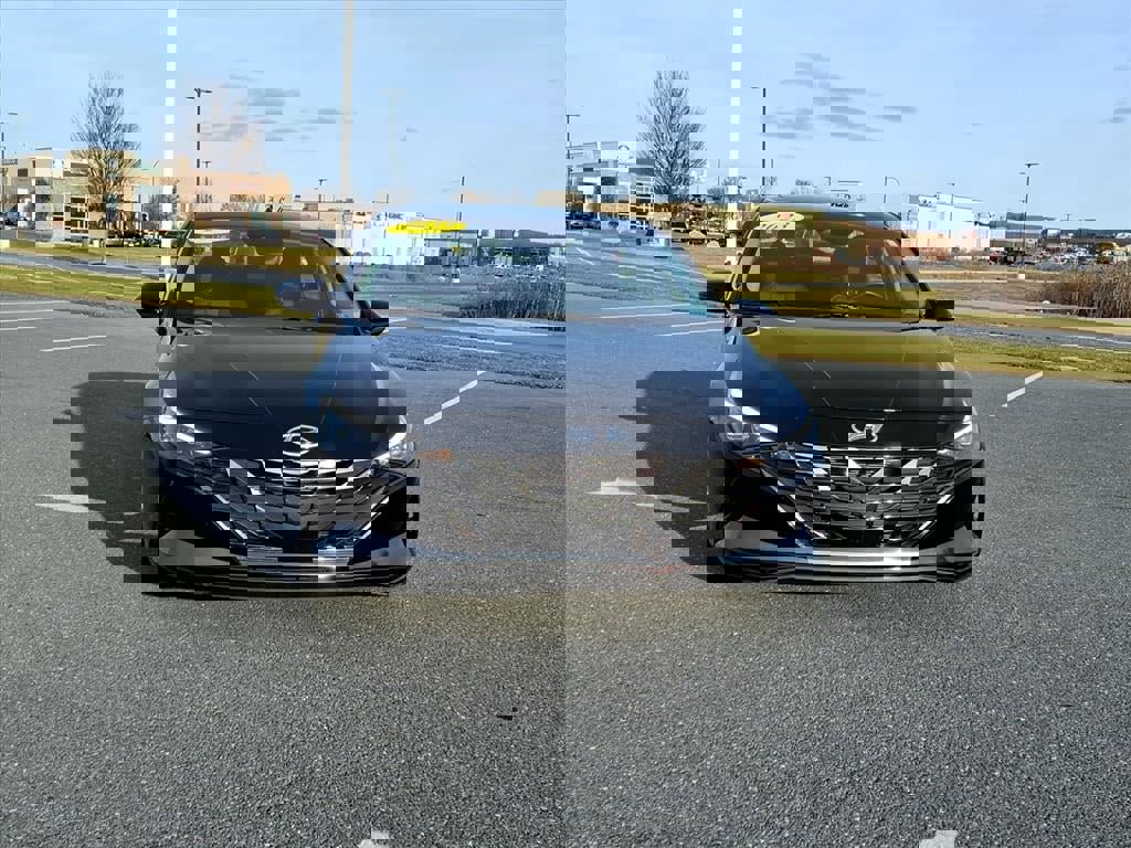 Used 2023 Hyundai Elantra Limited video 2