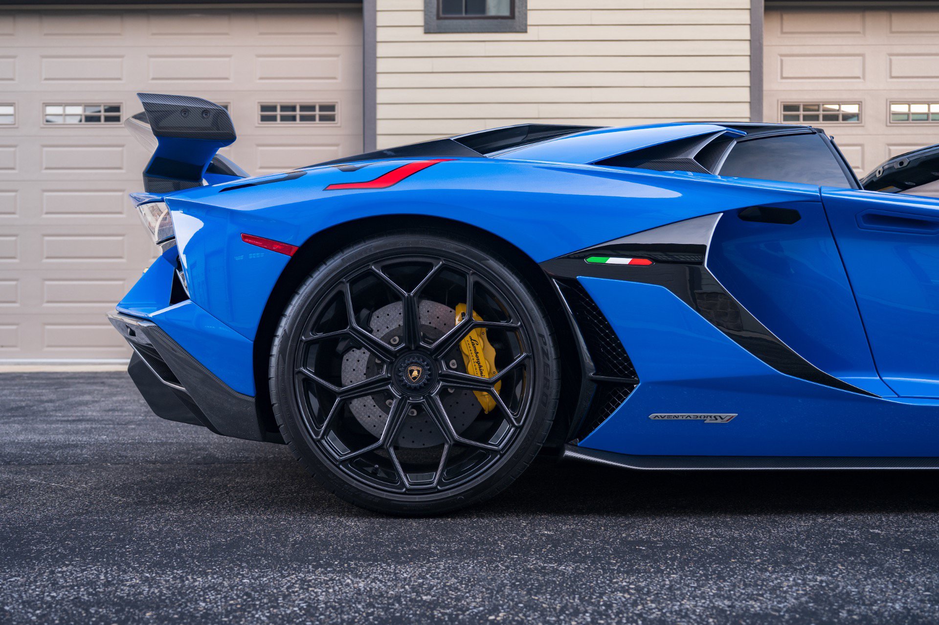 Used 2021 Lamborghini Aventador SVJ AWD/4WD image 63