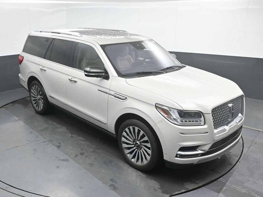 Used 2019 Lincoln Navigator Reserve AWD/4WD image 37