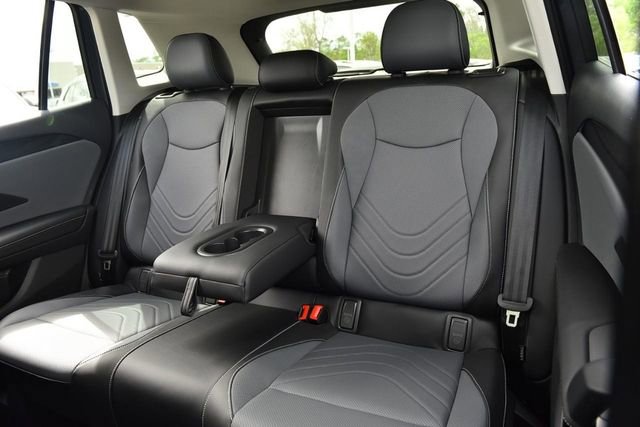 New 2026 Volkswagen Tiguan SE image 22