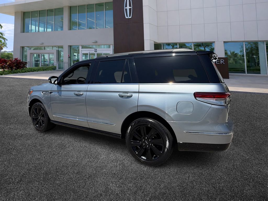Certified 2024 Lincoln Navigator Black Label AWD/4WD image 5