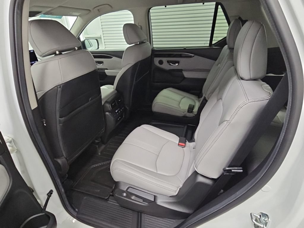 Used 2024 Honda Pilot EX-L image 30