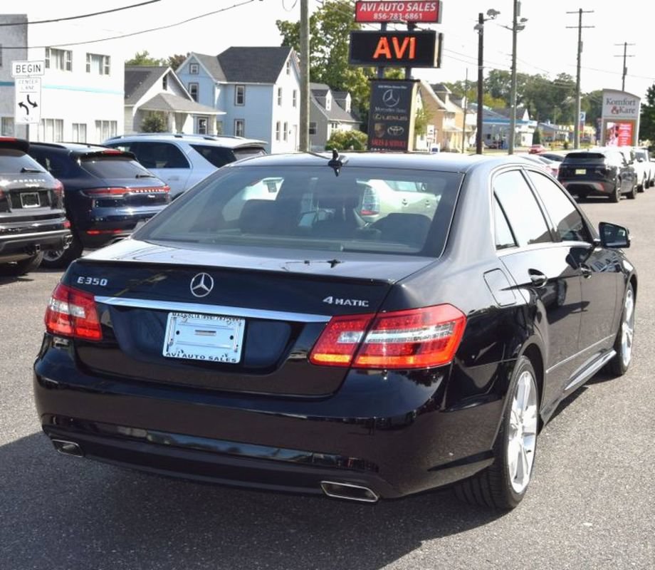 Used 2013 Mercedes-Benz E 350 4MATIC Sedan image 14