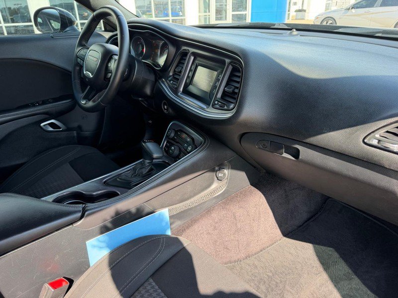 Used 2017 Dodge Challenger R/T RWD image 9