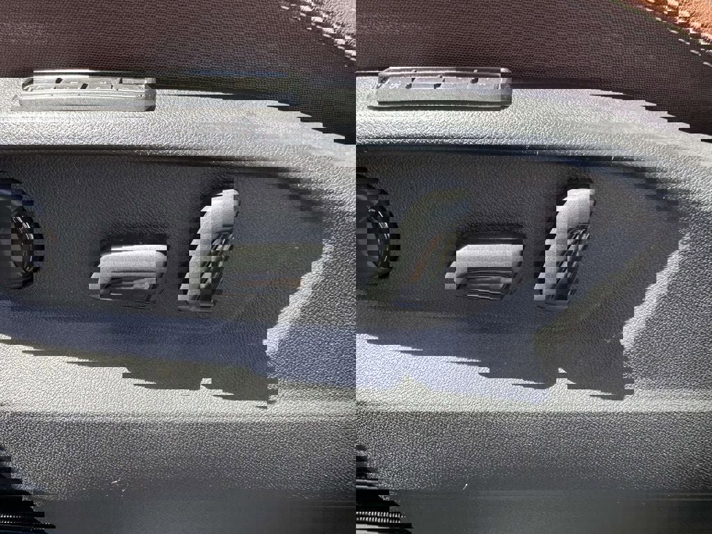 Used 2022 Volkswagen Atlas SEL AWD/4WD image 22