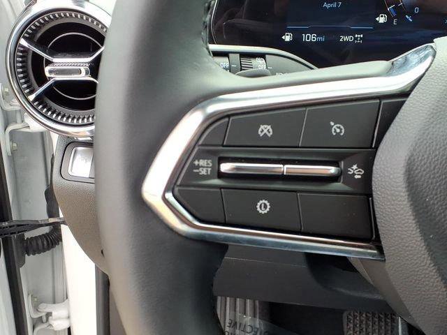 Used 2026 Chevrolet Equinox LT AWD/4WD image 11