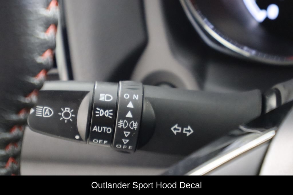 Used 2025 Mitsubishi Outlander Sport AWD image 15