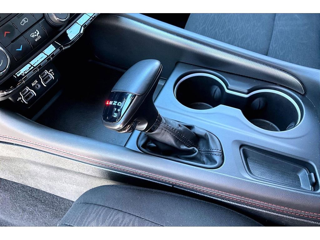 Certified 2025 Dodge Durango GT image 16