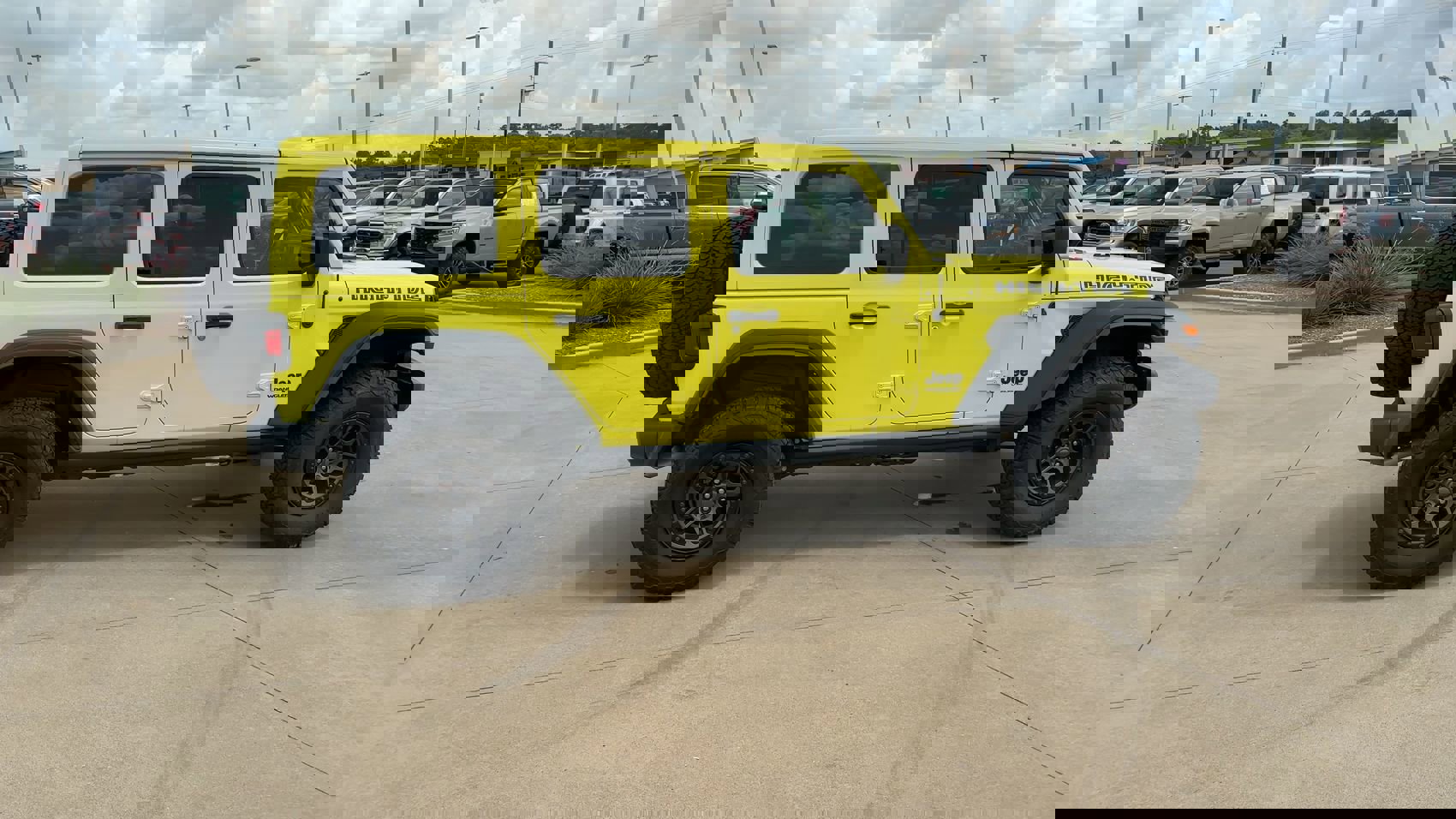 Used 2022 Jeep Wrangler Unlimited Sport image 2