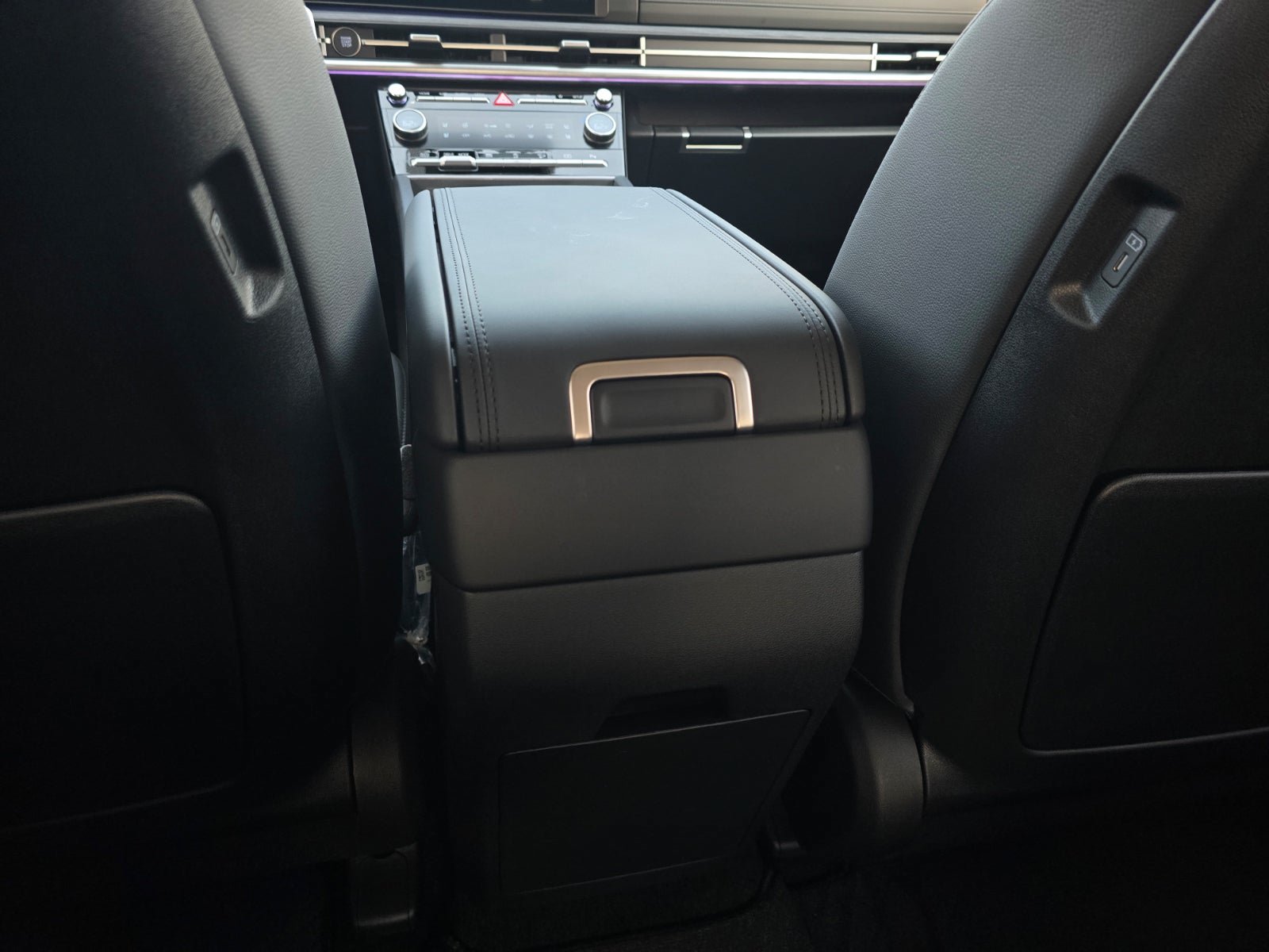 New 2027 Hyundai Santa Fe Limited AWD/4WD image 24