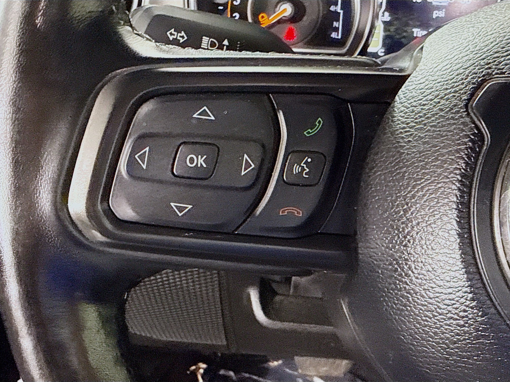 Used 2021 Jeep Gladiator Sport AWD/4WD image 14