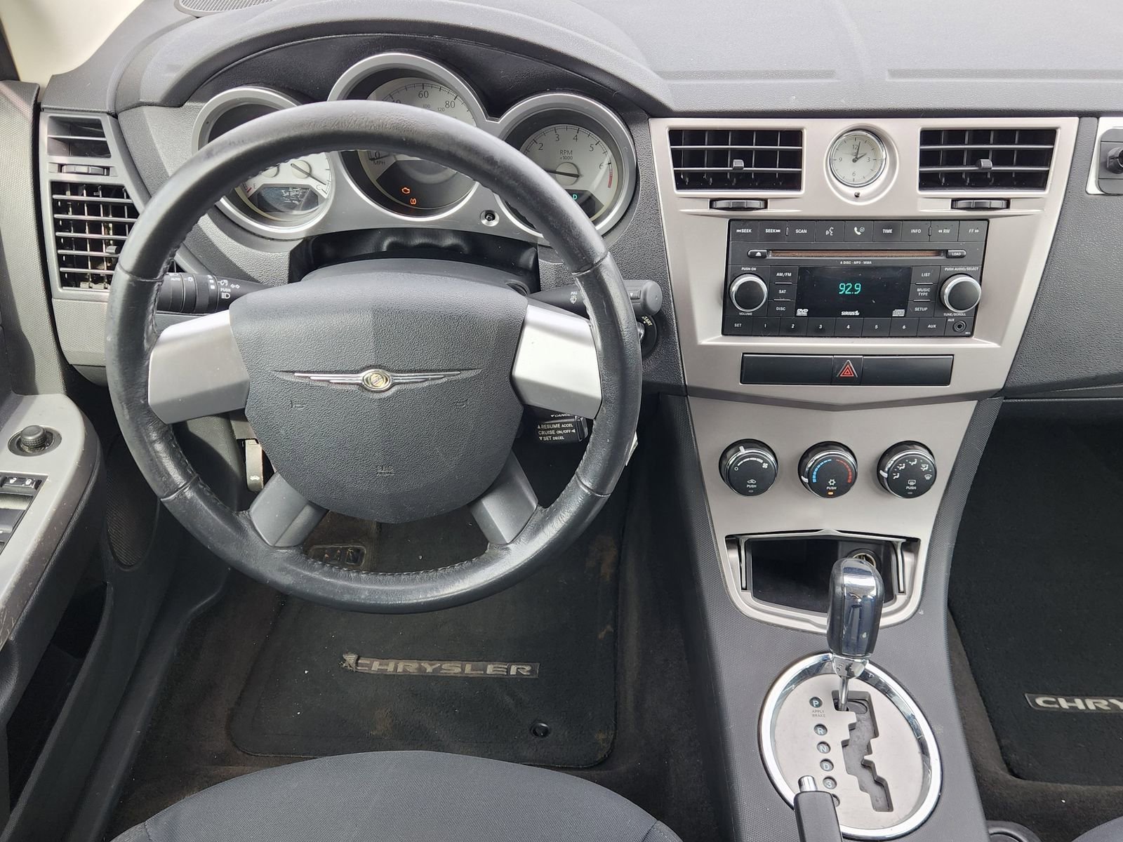 Used 2009 Chrysler Sebring Touring image 30
