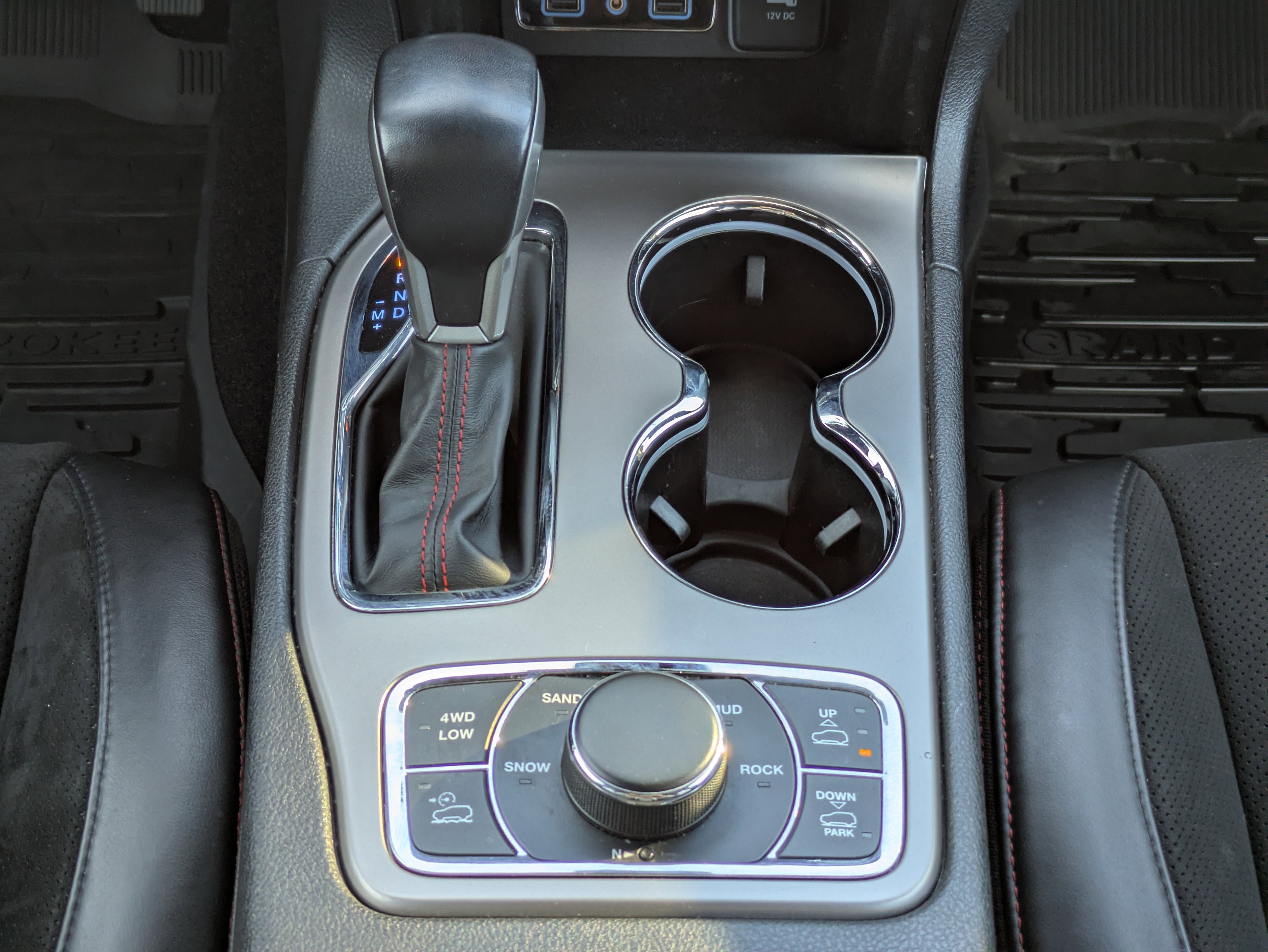 Used 2021 Jeep Grand Cherokee Trailhawk w/ Premium Lighting Group image 21