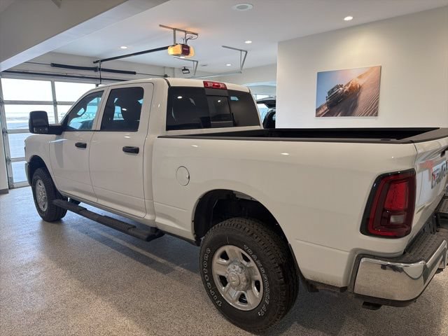 New 2026 RAM 3500 Tradesman AWD/4WD image 4