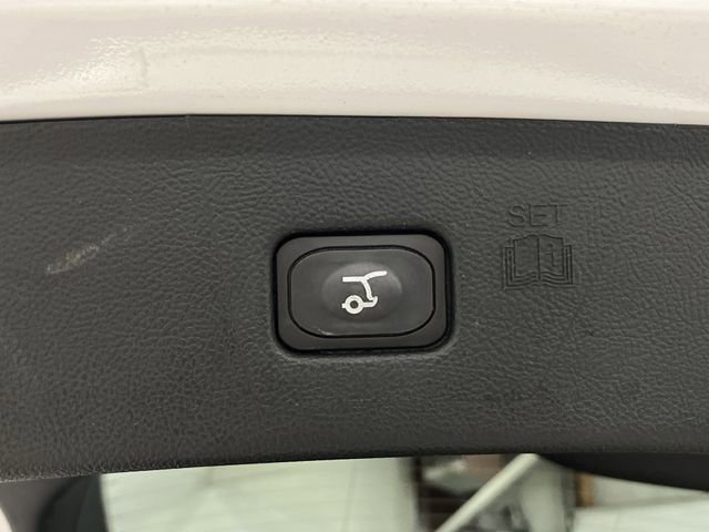 Used 2022 Ford Edge SEL w/ Convenience Package image 15