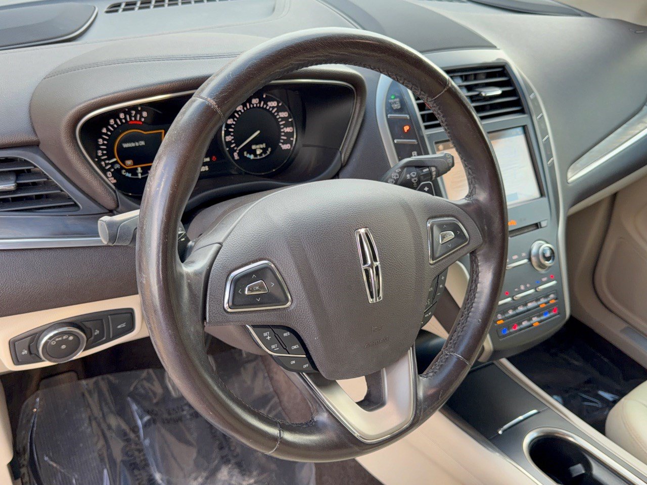 Used 2017 Lincoln MKC Reserve FWD image 10