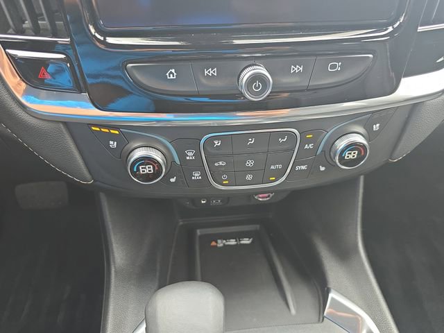 Used 2023 Chevrolet Traverse Premier image 25