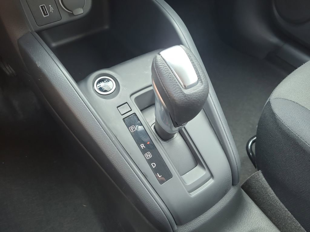Certified 2025 Nissan Kicks Play S image 22