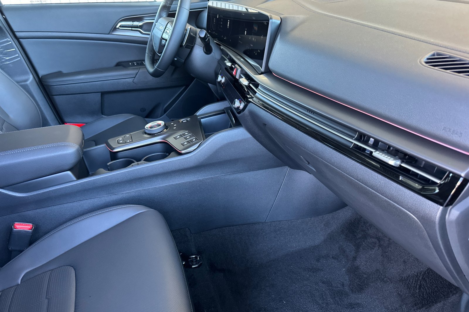 New 2027 Kia Sportage SX Prestige AWD/4WD image 17
