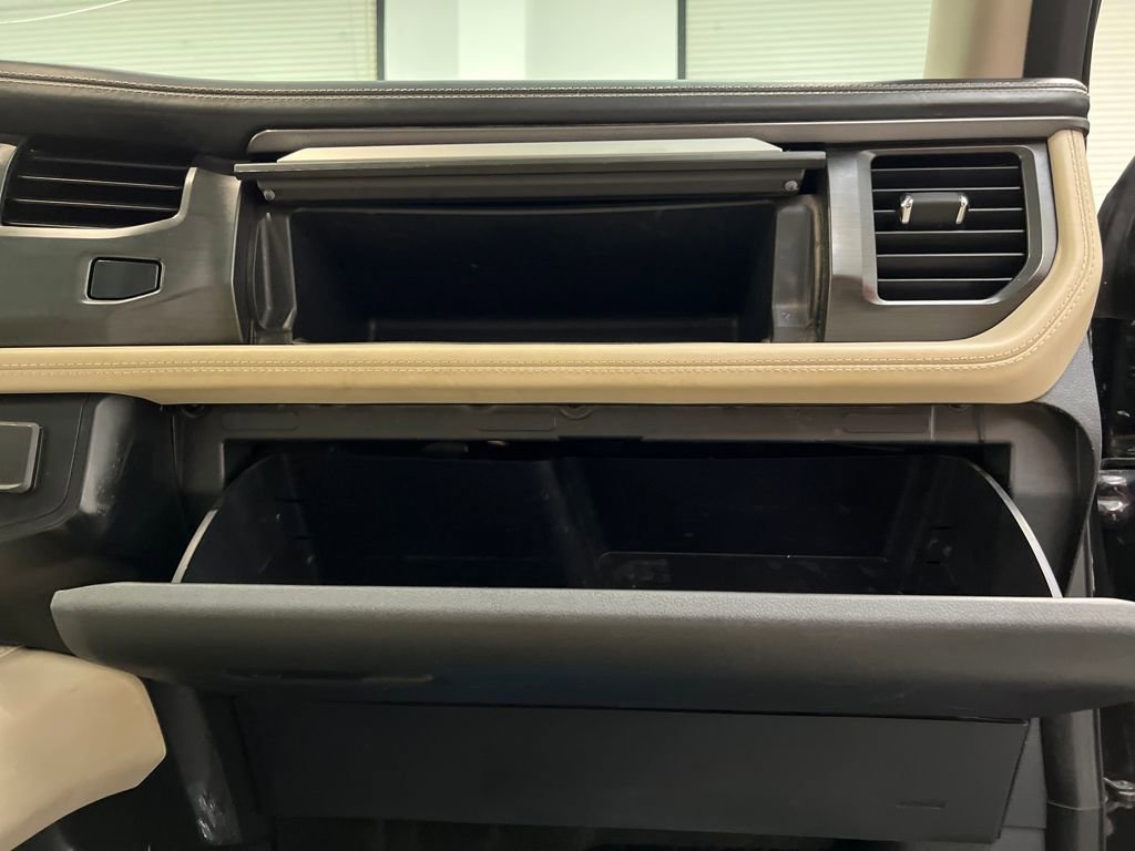 Used 2022 Ford Expedition Max Platinum AWD/4WD image 28