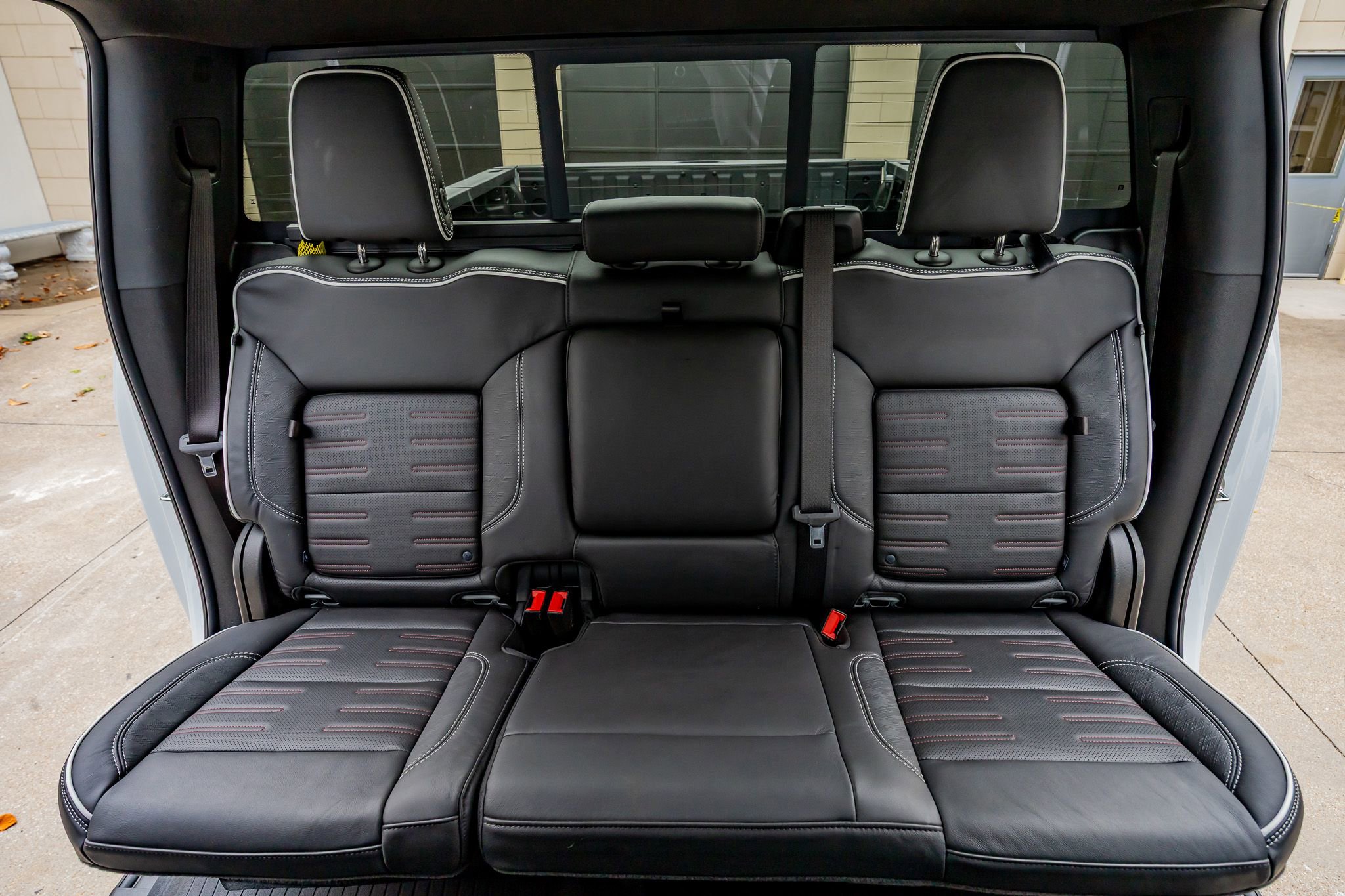 Used 2025 GMC Sierra 2500 AT4X w/ AT4X AEV Edition AWD/4WD image 35