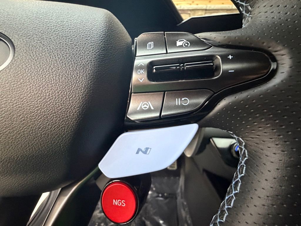 Certified 2024 Hyundai Elantra N image 24