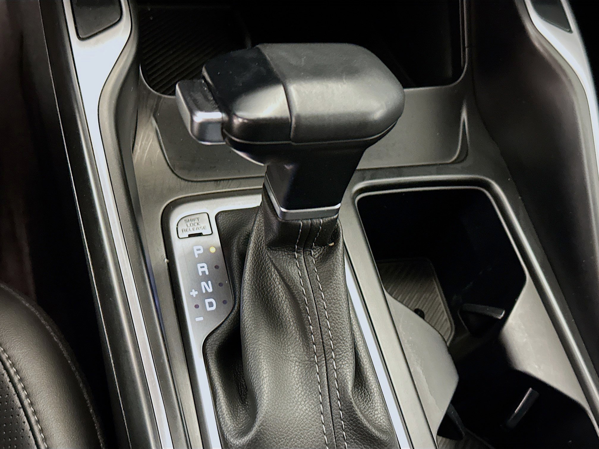 Used 2024 Kia Sorento S image 25