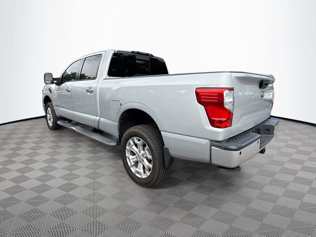Used 2019 Nissan Titan SV w/ SV Convenience Package AWD/4WD image 34