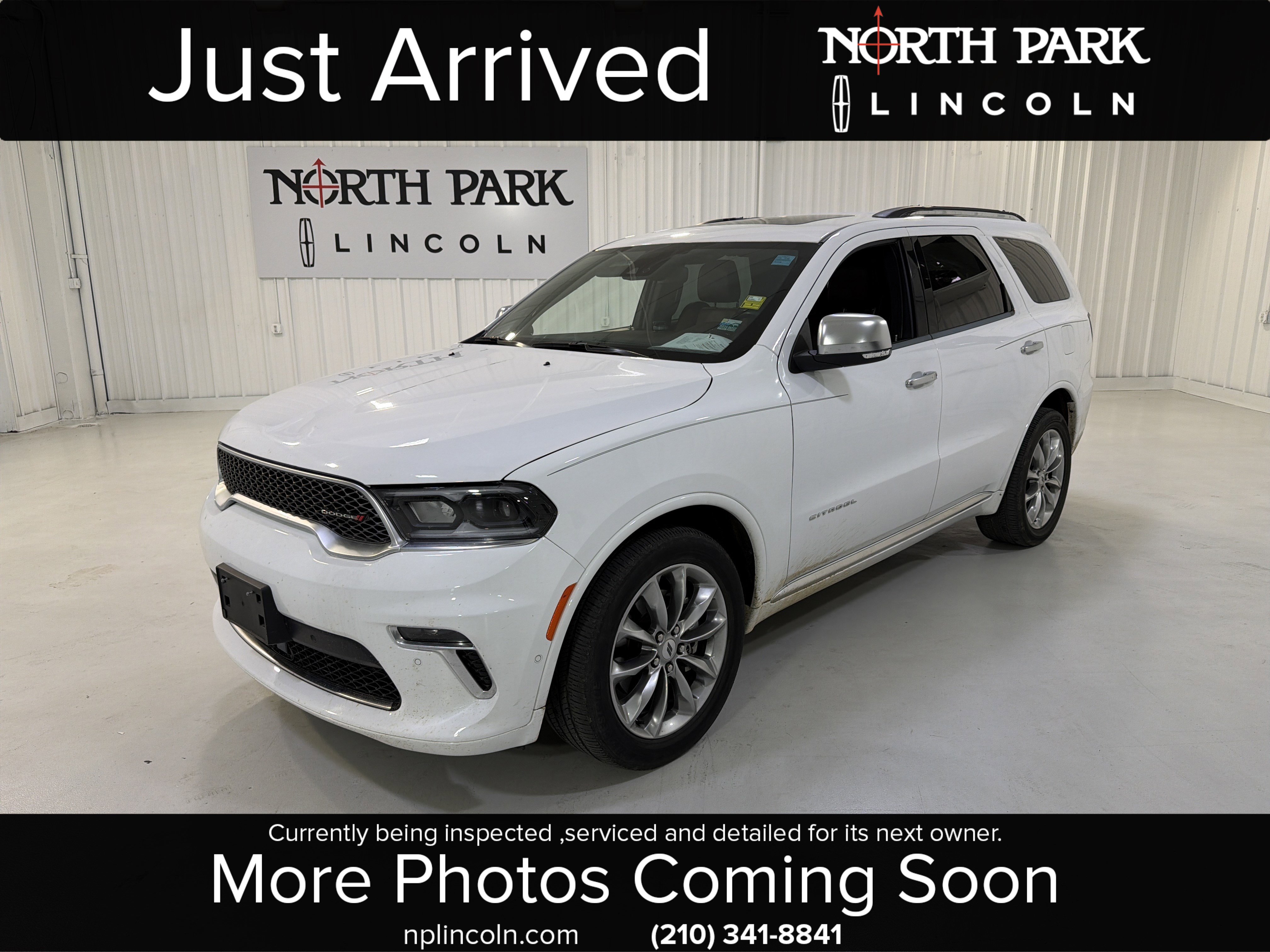 Used 2023 Dodge Durango Citadel RWD image 1