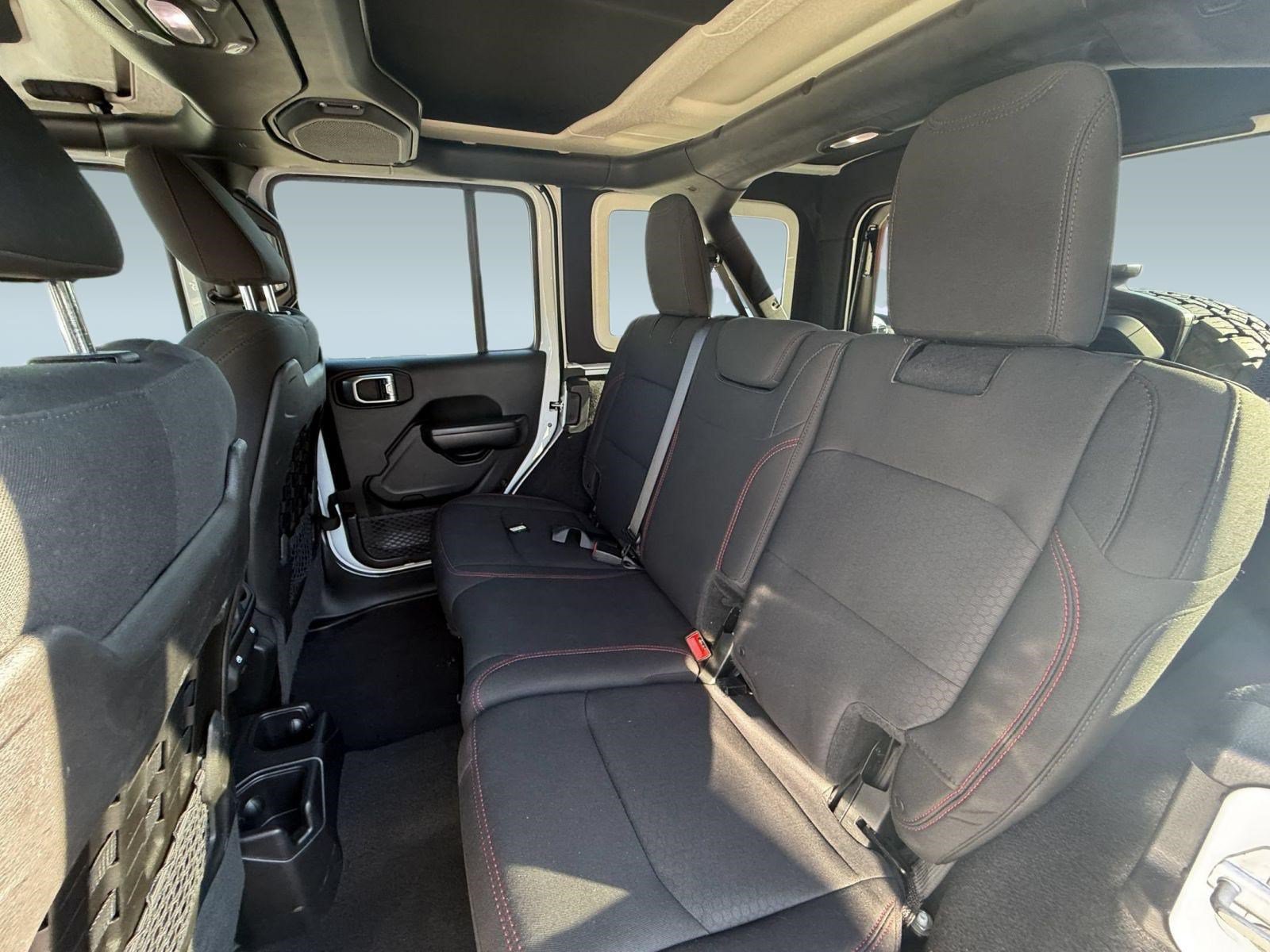 Used 2018 Jeep Wrangler Unlimited Rubicon AWD/4WD image 25