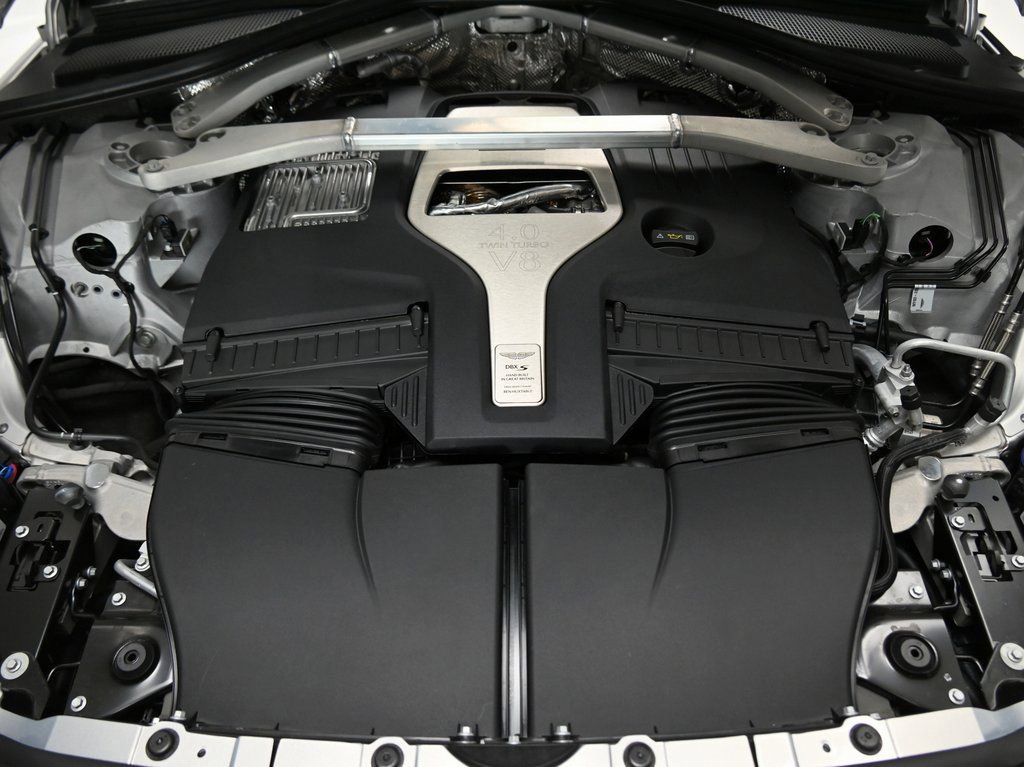 Used 2026 Aston Martin DBX S image 33