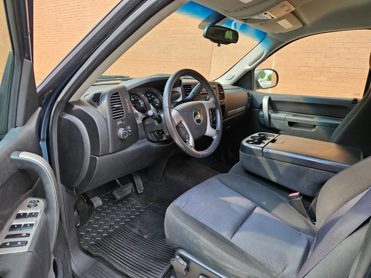 Used 2011 Chevrolet Silverado 1500 LT w/ All-Star Edition image 10