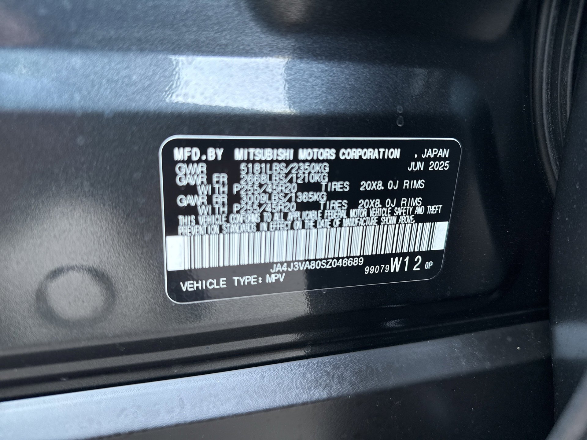 New 2025 Mitsubishi Outlander SE image 10