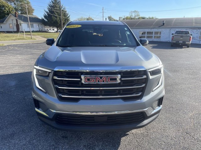 Used 2025 GMC Acadia Elevation image 2