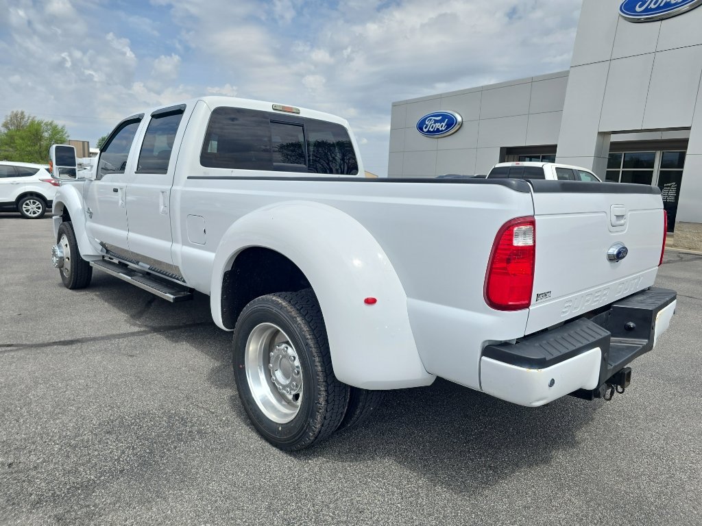 Used 2014 Ford F550 4x4 Crew Cab Super Duty w/ Lariat Interior Package image 7