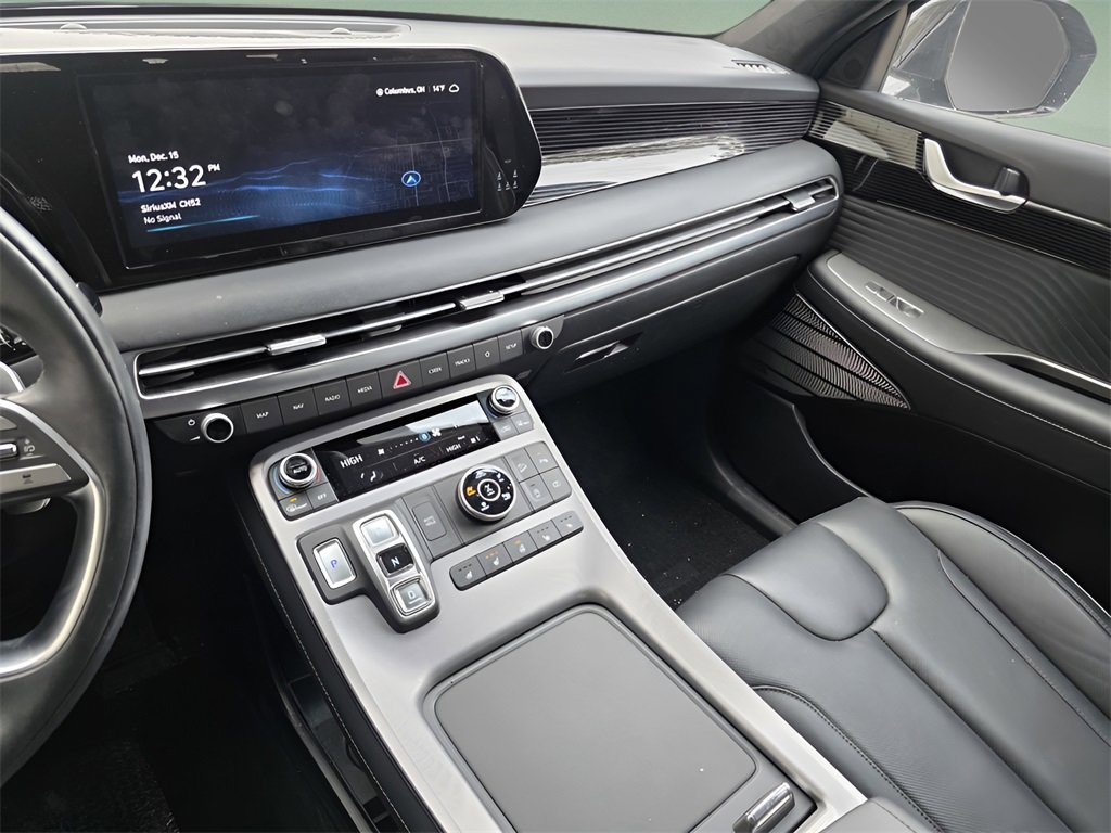 Certified 2025 Hyundai Palisade Calligraphy image 23
