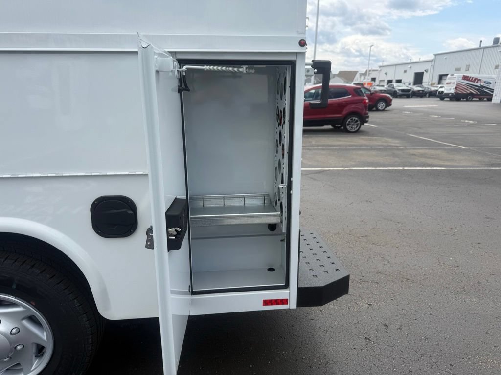 New 2026 Ford E-350 and Econoline 350 Super Duty w/ Power Equipment Group RWD image 34