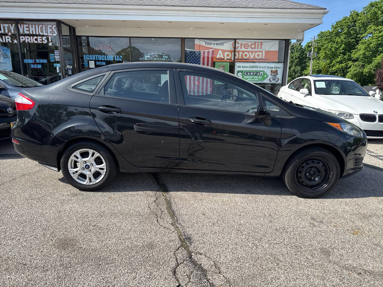 Used 2014 Ford Fiesta S FWD image 5