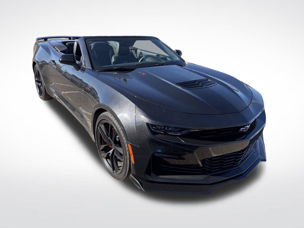 Used 2024 Chevrolet Camaro SS RWD image 3