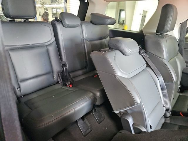 Used 2025 Ford Expedition Active AWD/4WD image 12