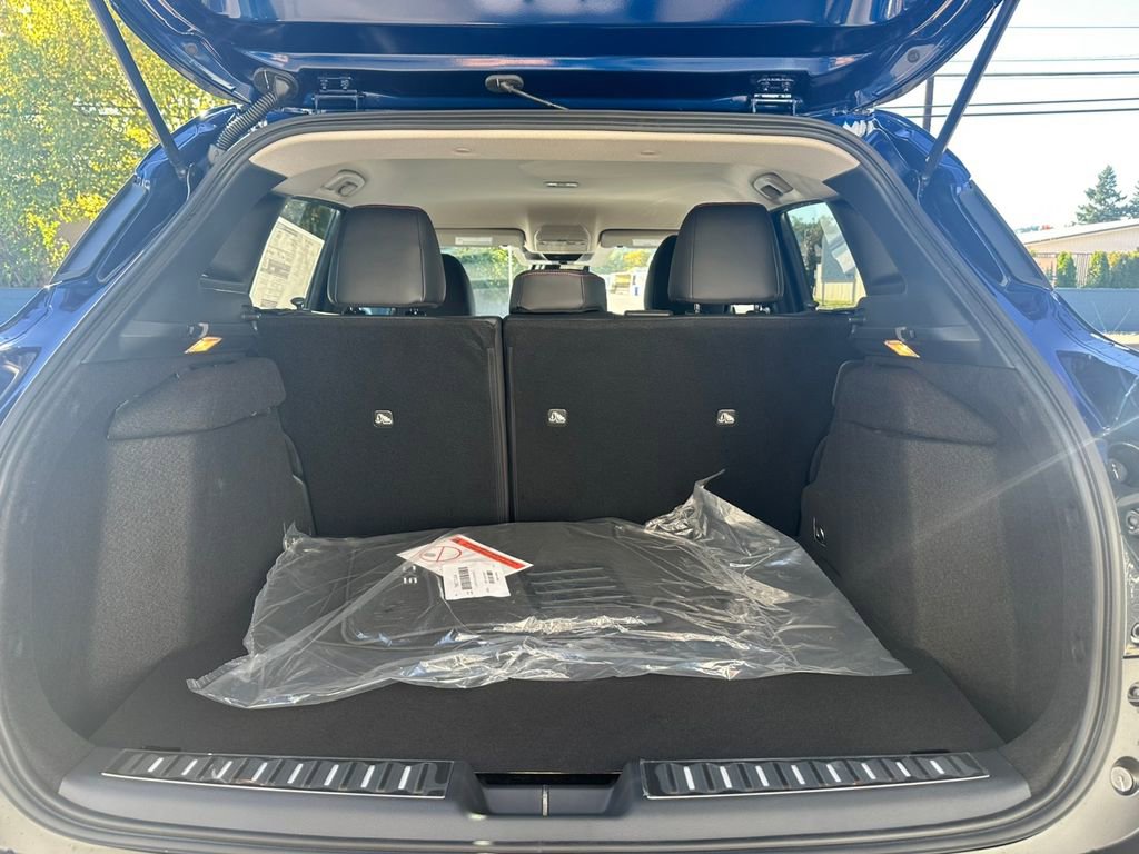 New 2026 Nissan Kicks SR w/ Illumination Package image 29