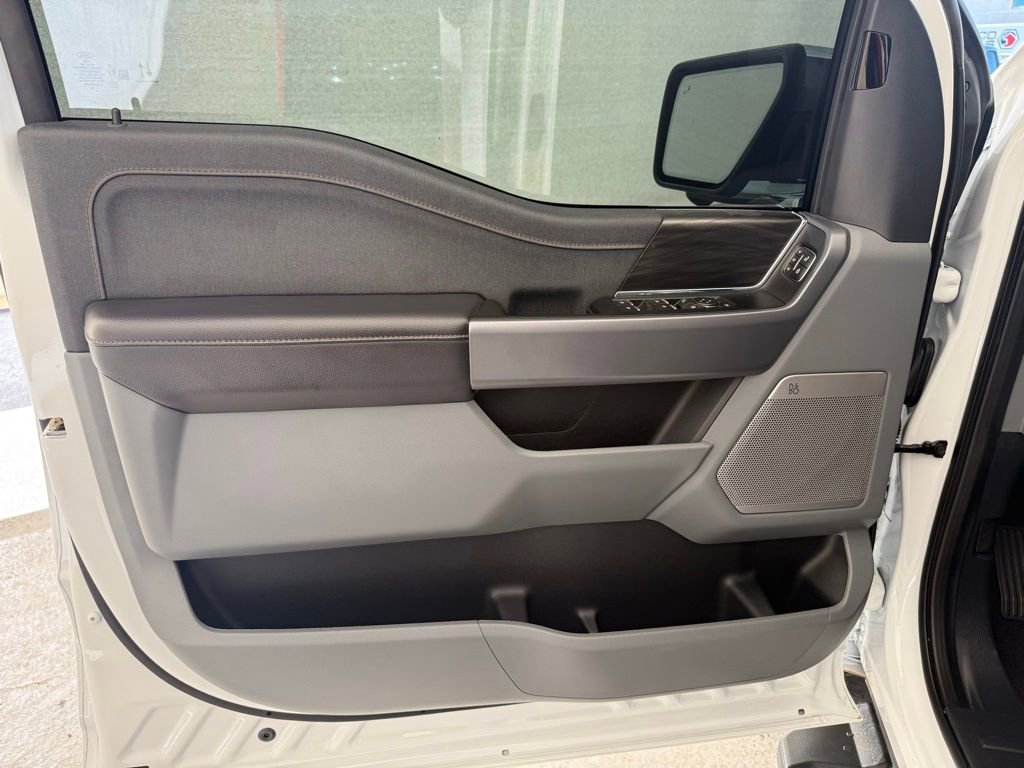 Used 2025 Ford F150 Lariat w/ Equipment Group 501A Mid image 24